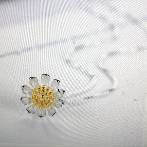 Daisy necklace - Picture 2 of 2
